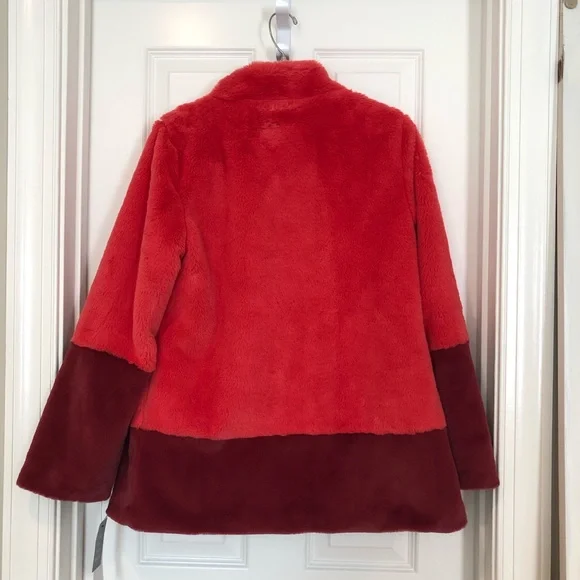 NWT Trina Turk Pink Faux Fur Jacket - Picture 4 of 10